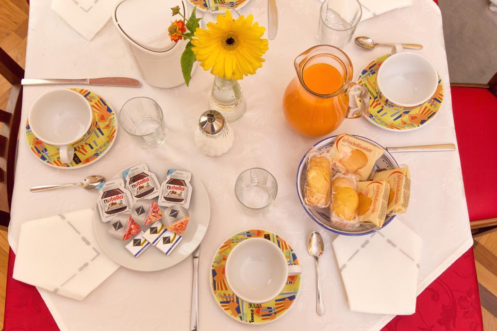 Casa Betania Casa Per Ferie Hotel Florence Ngoại thất bức ảnh