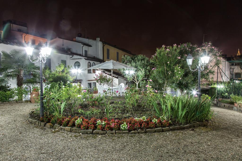 Casa Betania Casa Per Ferie Hotel Florence Ngoại thất bức ảnh