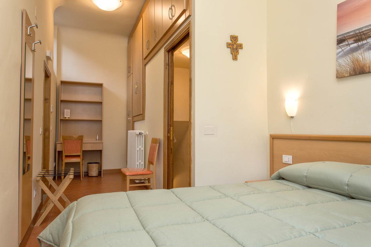 Casa Betania Casa Per Ferie Hotel Florence Ngoại thất bức ảnh